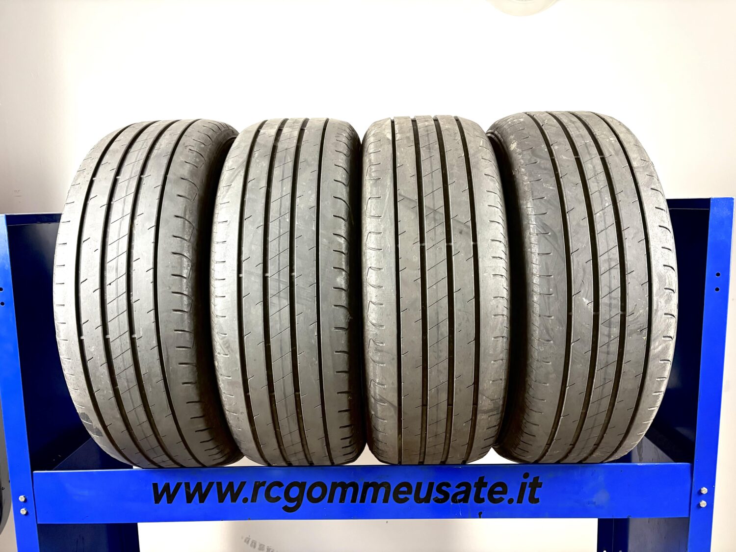 Goodyear 225/55 R18 98V