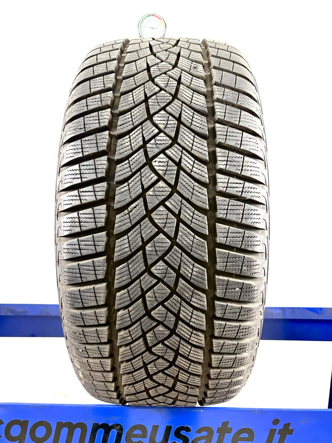 Goodyear 245/40 R18 97V M+S Invernali - immagine 2