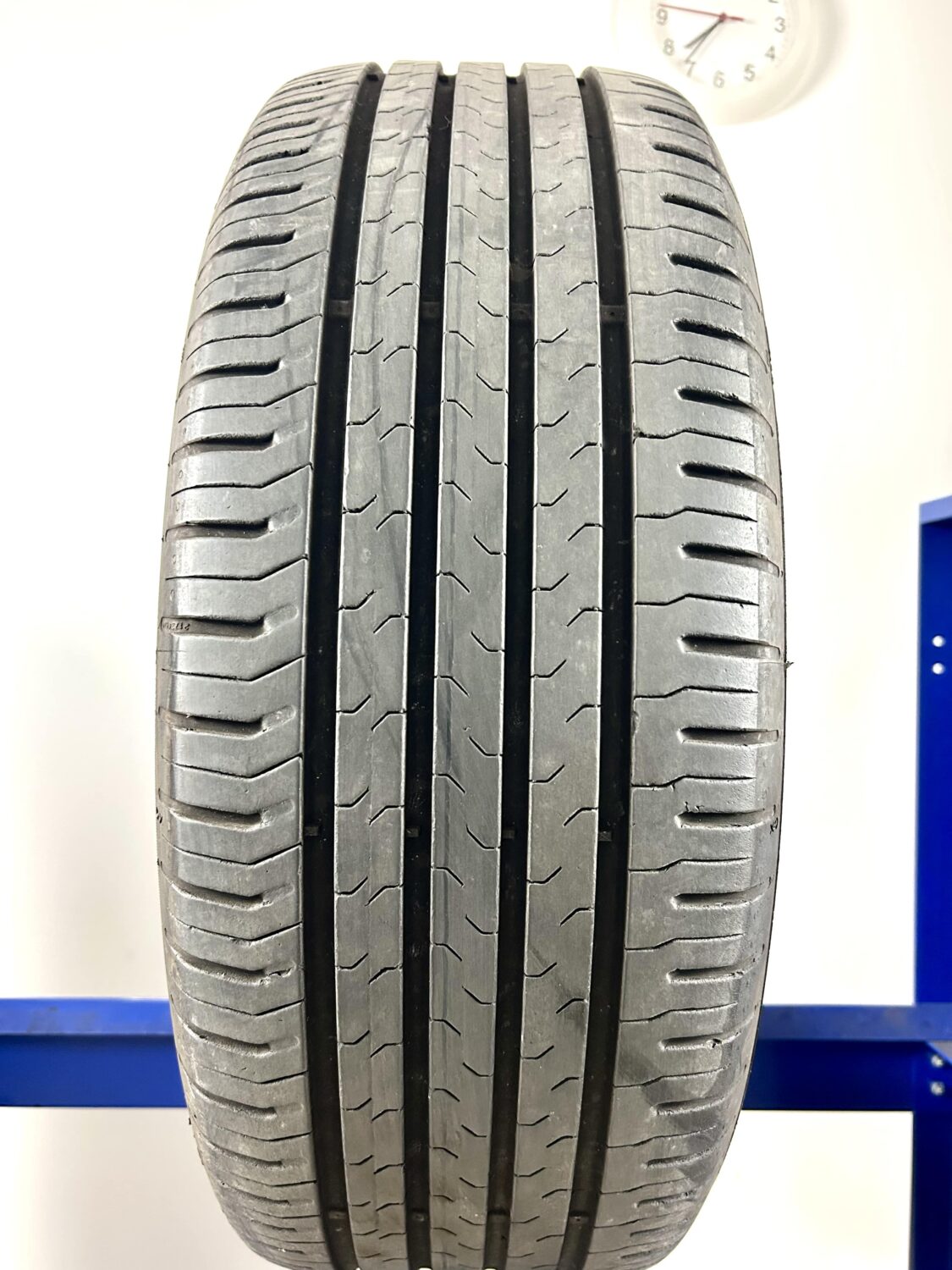 Continental 235/60 R18 107V - immagine 2