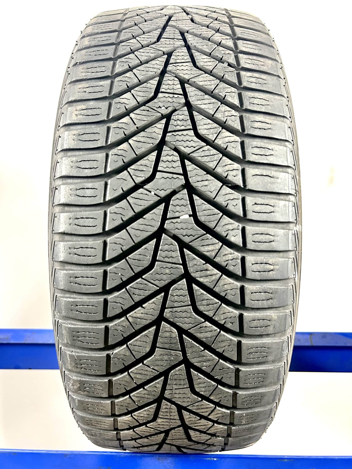 Yokohama 225/45 R17 91H M+S invernali - immagine 2