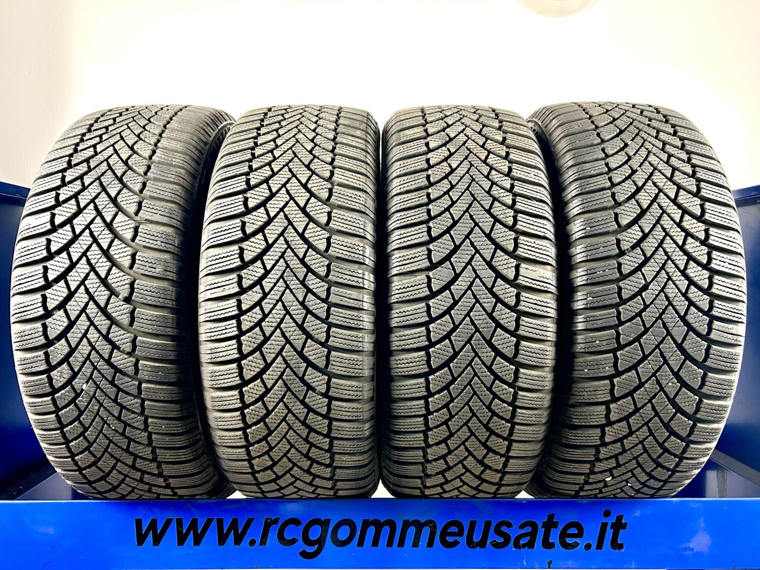 Bridgestone 215/55 R17 98V M+S invernali