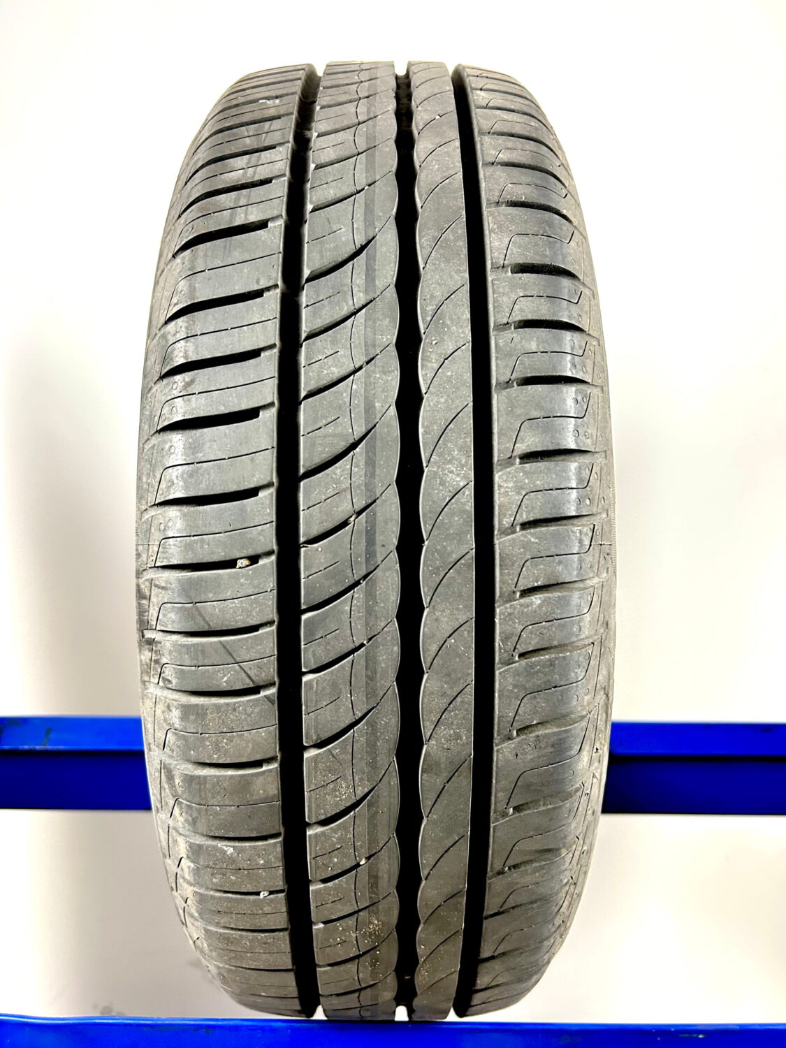 Pirelli 185/60 R14 82H - immagine 2