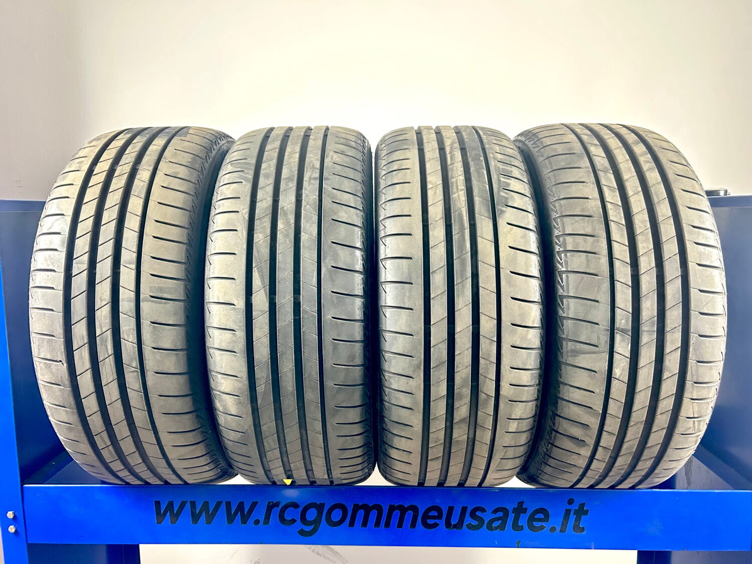 Bridgestone 225/50 R17 98Y