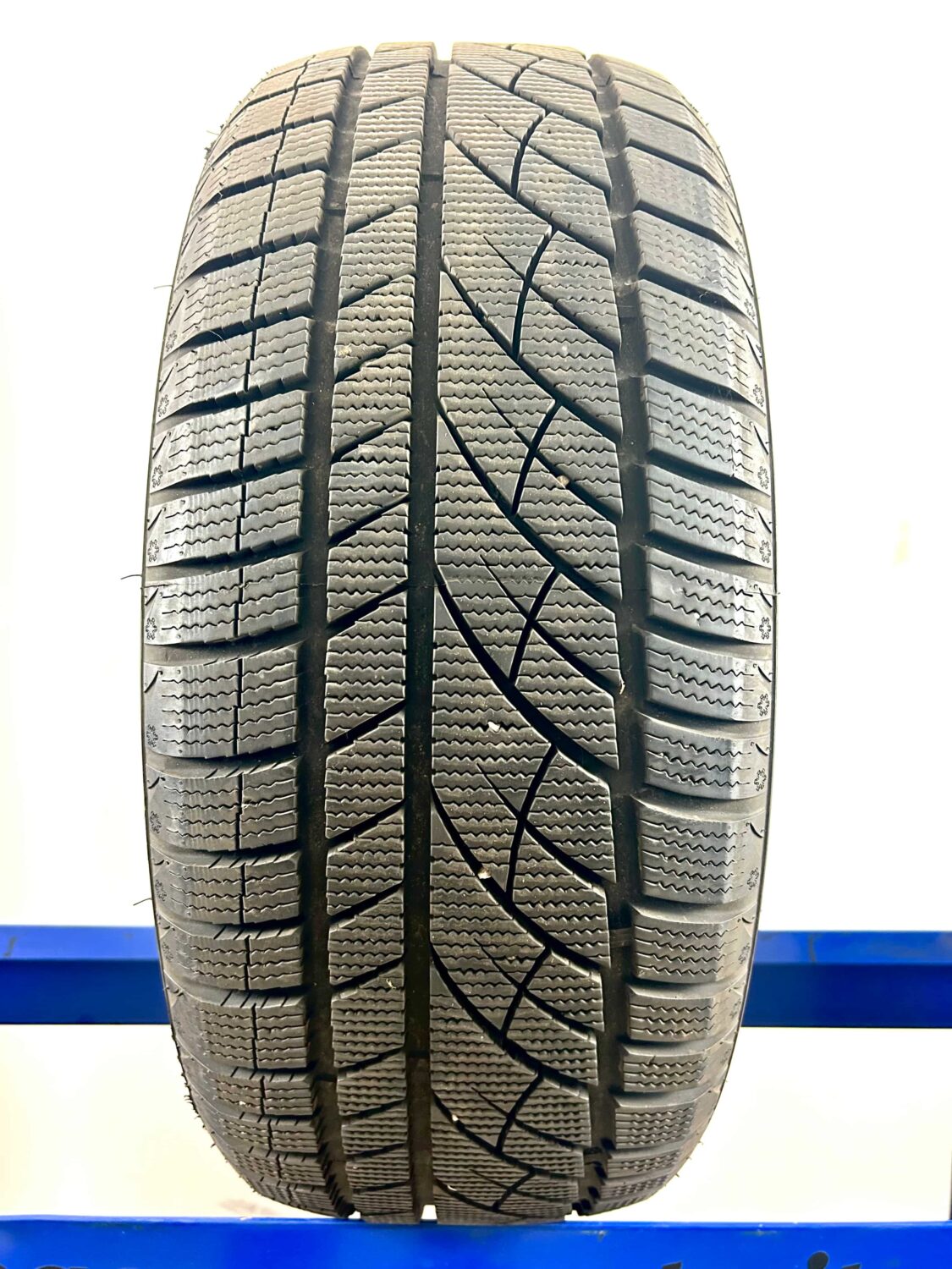 Evergreen 235/55 R18 104H M+S invernali - immagine 2
