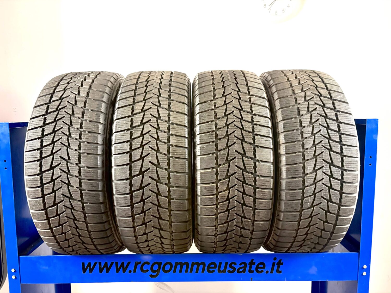 235/55 R18 104V M+S Invernali