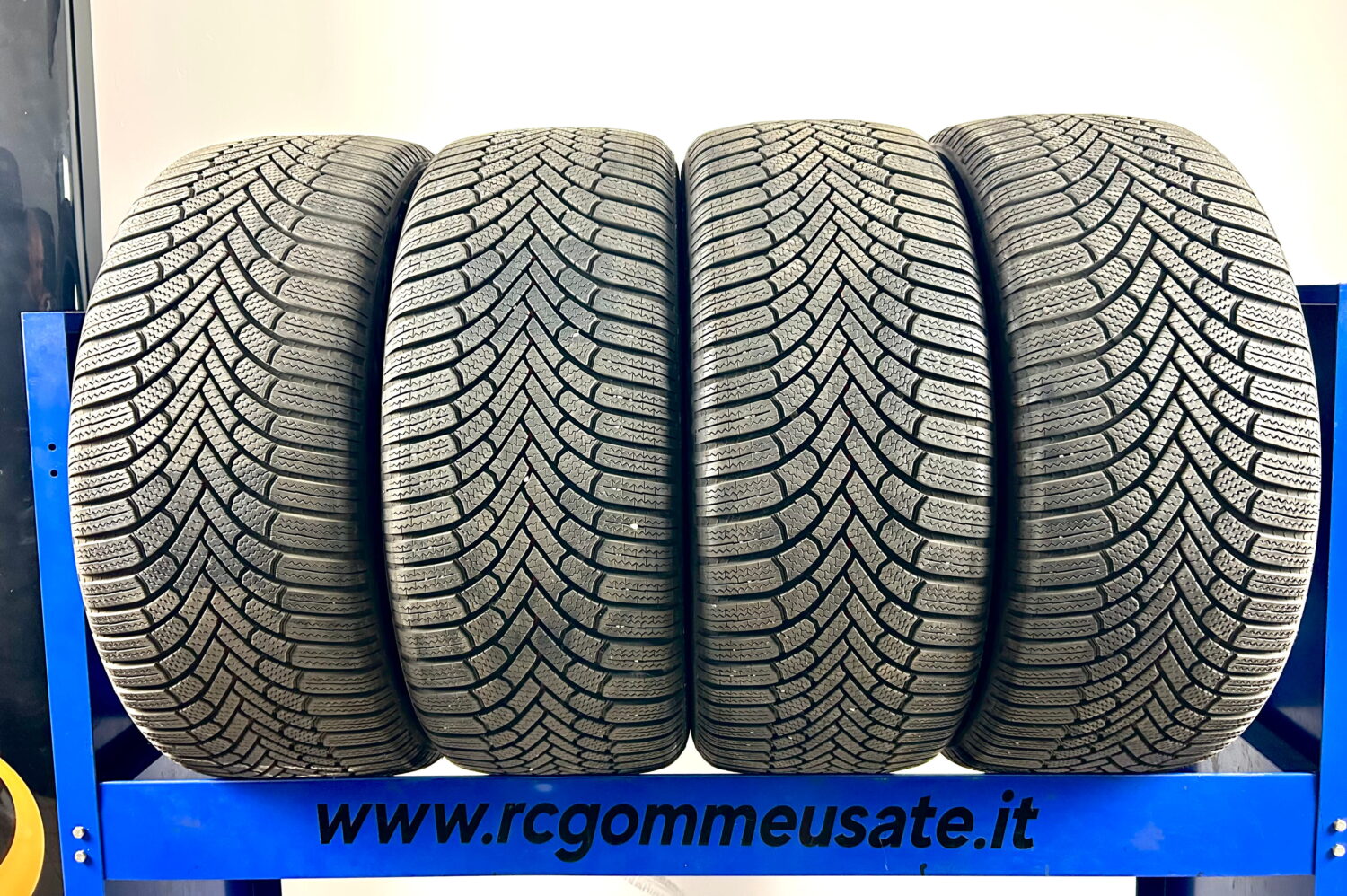 Bridgestone 255/45 R19 104W M+S invernali
