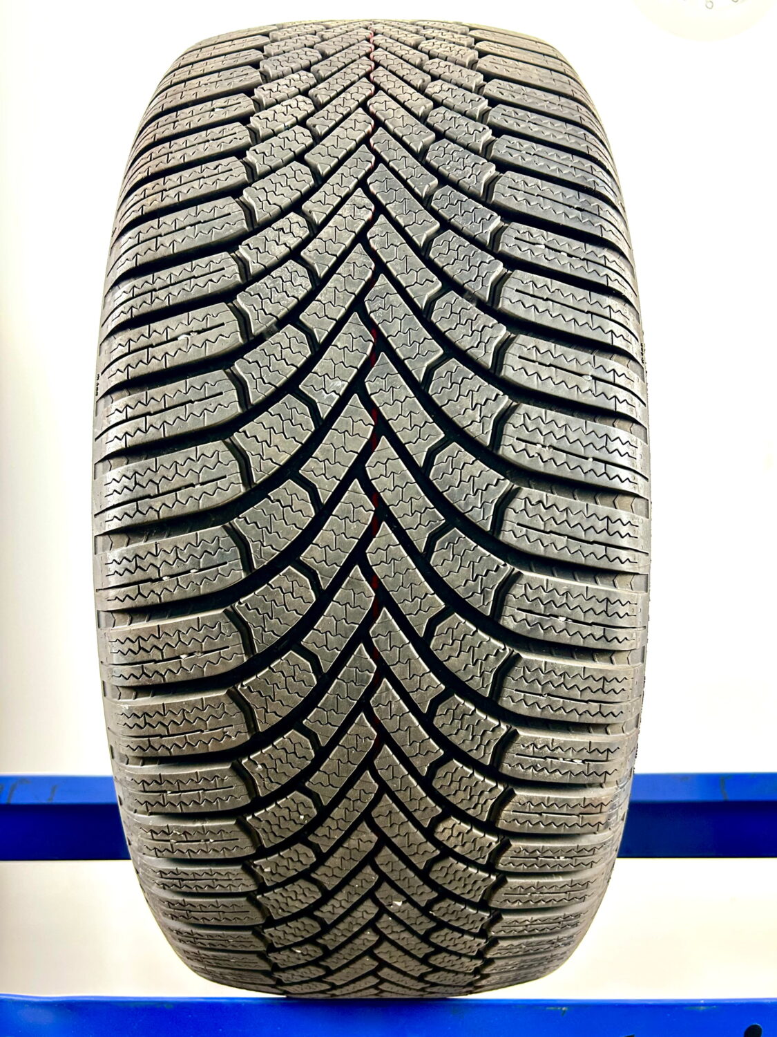 Bridgestone 255/45 R19 104W M+S invernali - immagine 2