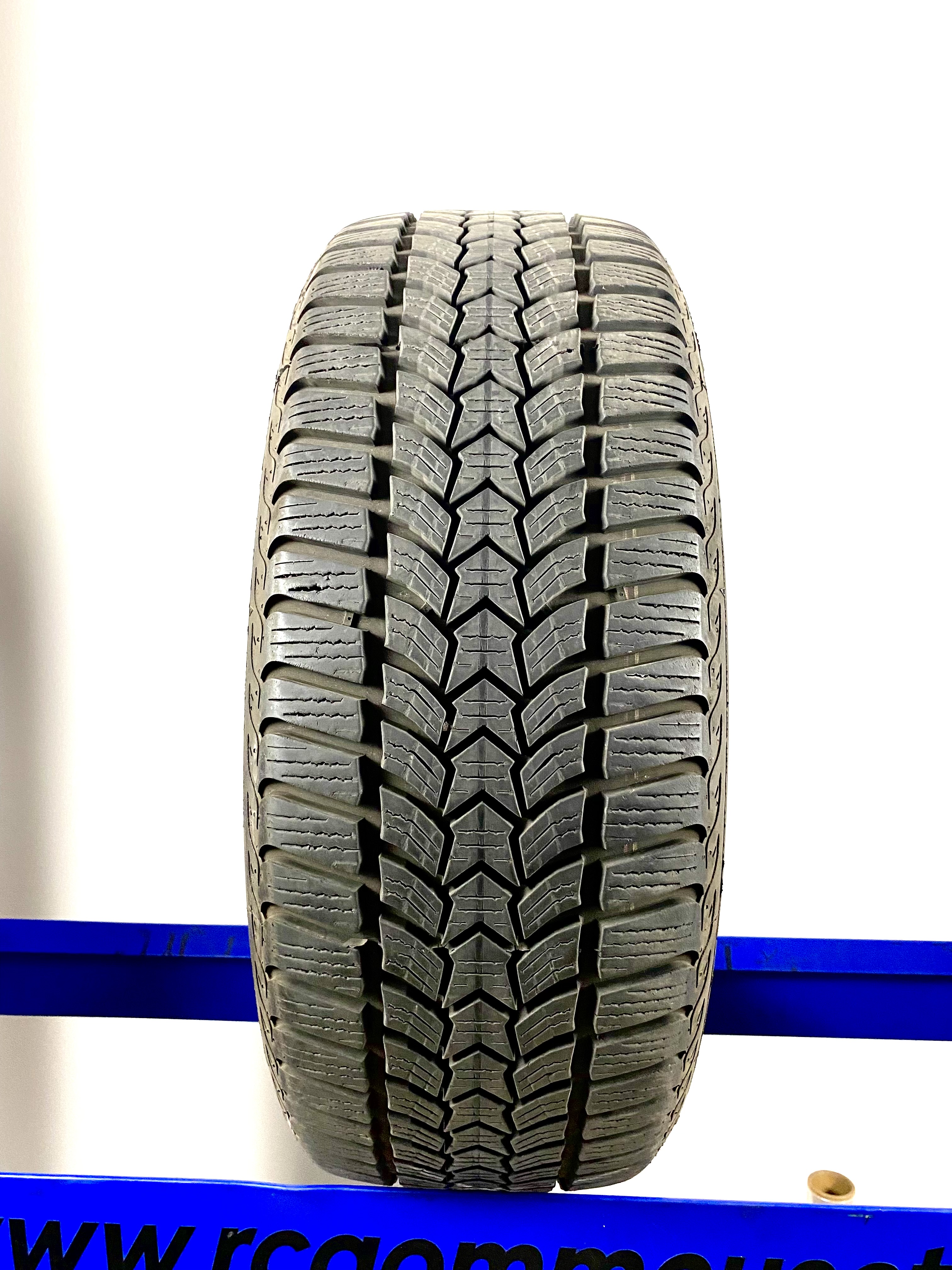 Debica 215/55 R17 98V M+S Invernali