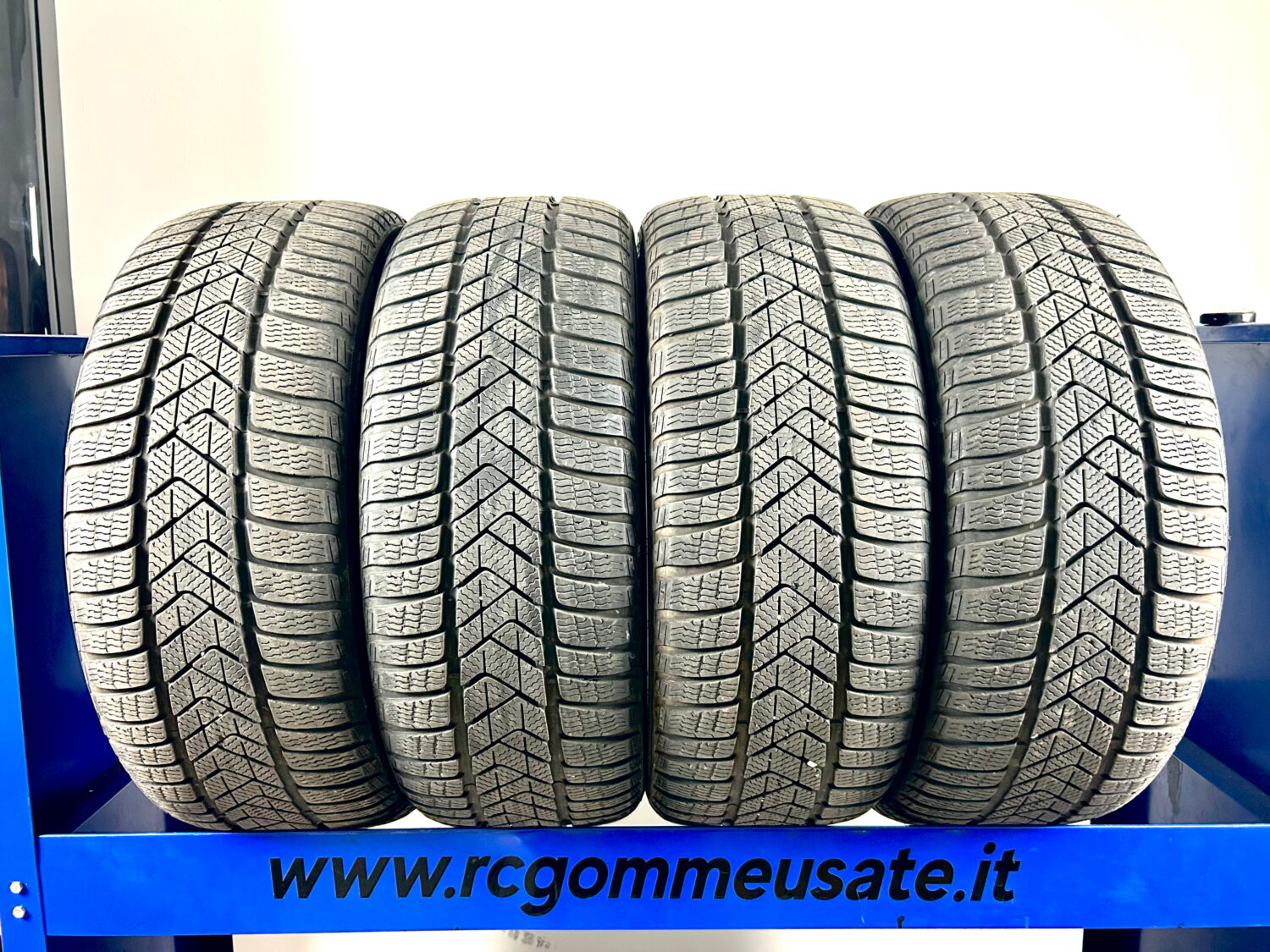 Pirelli 225/40 R19 93H M+S invernali