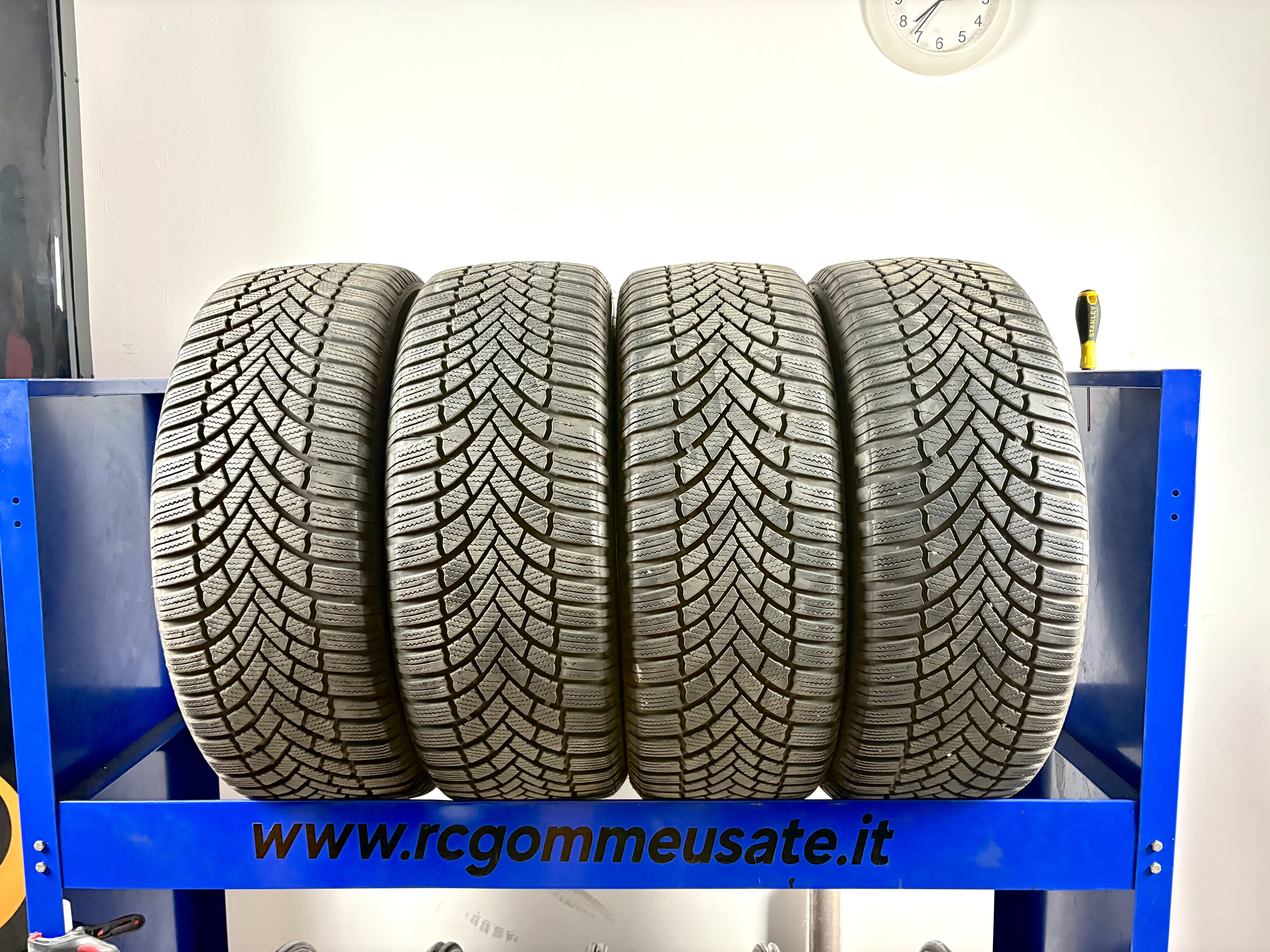 Bridgestone 215/55 R17 98V M+S Invernali