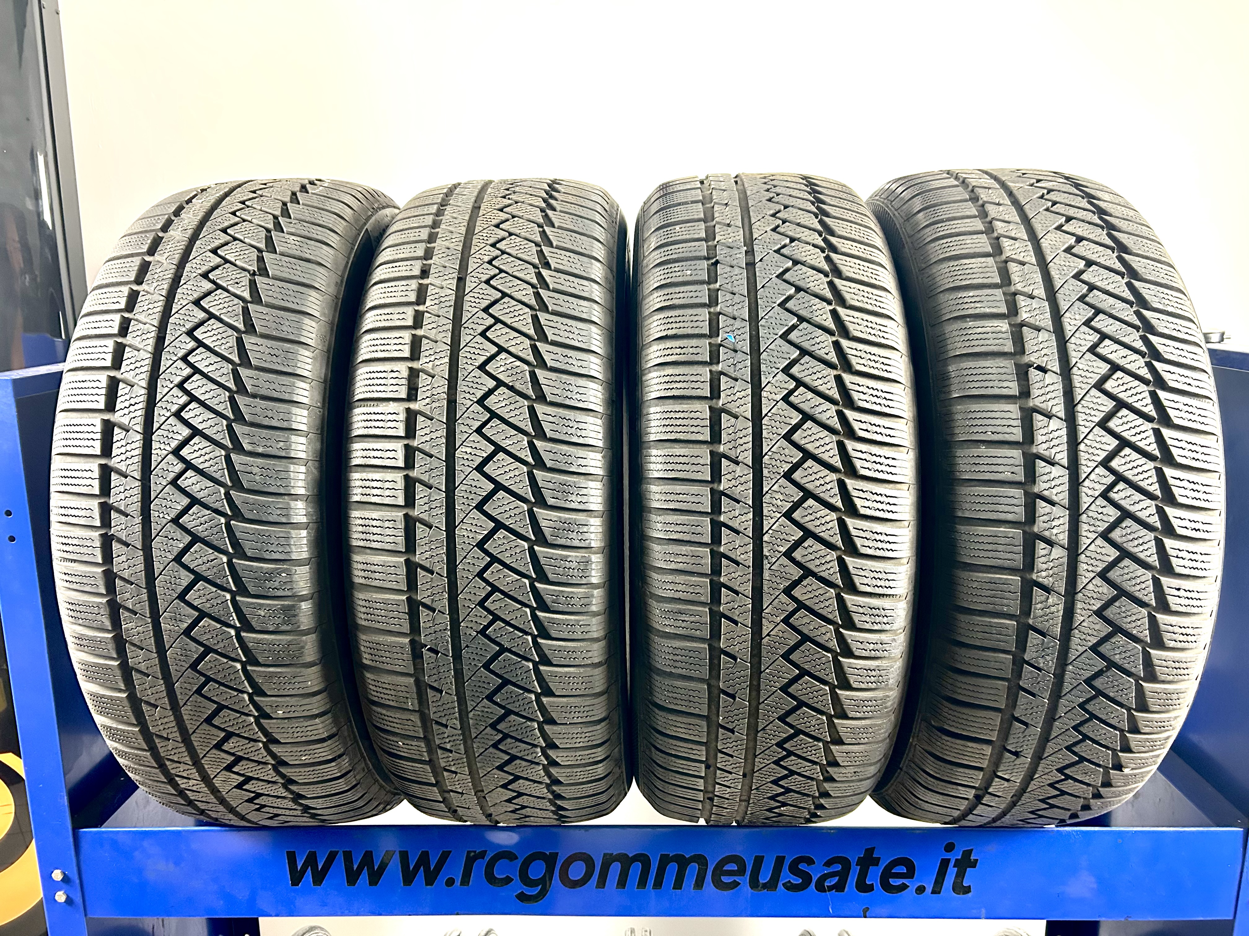 Continental 235/55 R18 104V M+S invernali 