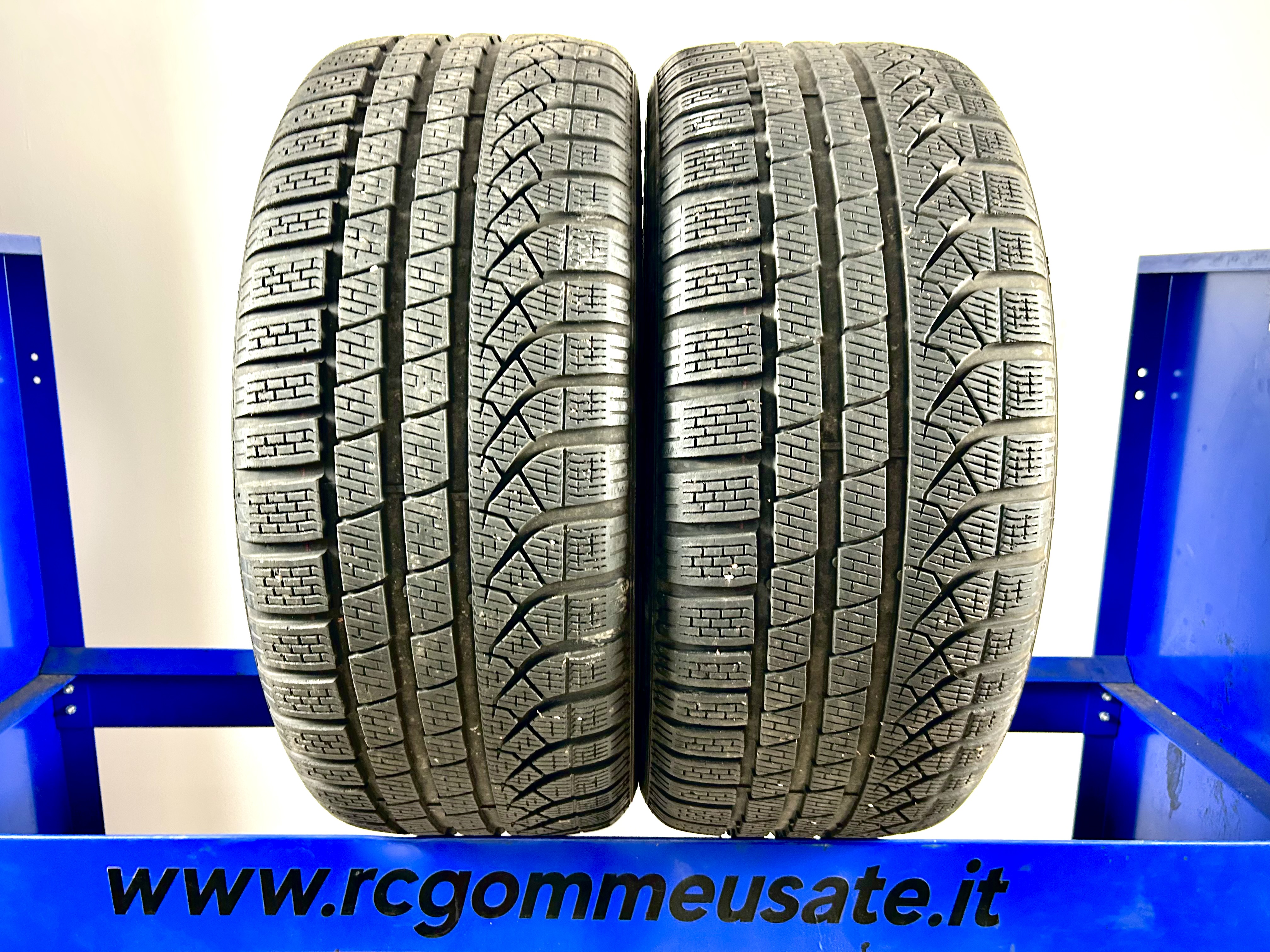 Pirelli 245/40 R19 98V M+S invernali